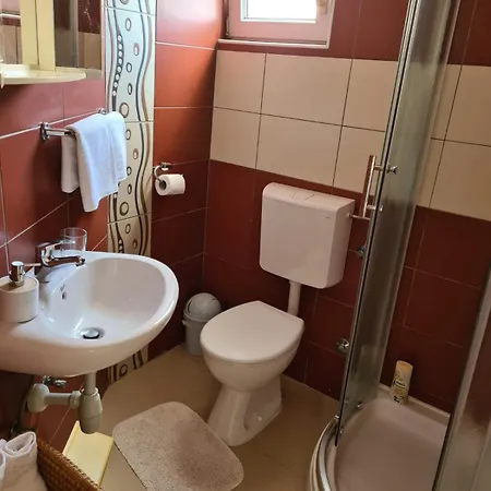 Apartman With Parking Space - 25558 Zadar