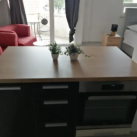 With Parking Space - 25558 Apartman *