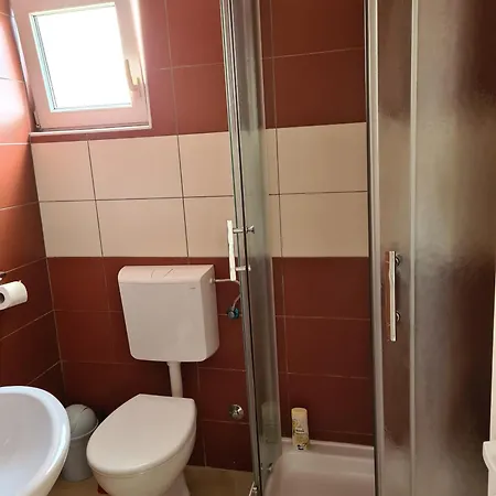 With Parking Space - 25558 Apartman